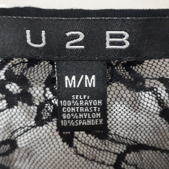 Black Tee - Picture 4 of 5